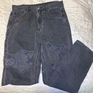 American Eagle size 10 black ripped style jeans. Mom Jeans!